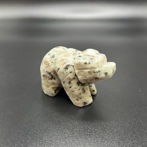 Kiwi Jasper Bear Carving